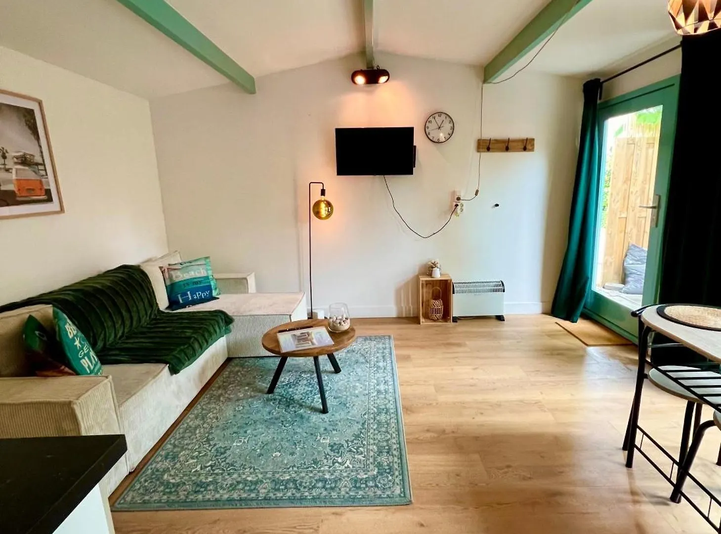 Caribbean Style Beach House With Jacuzzi & Private Garden Near Amsterdam Semesterbostad Vijfhuizen