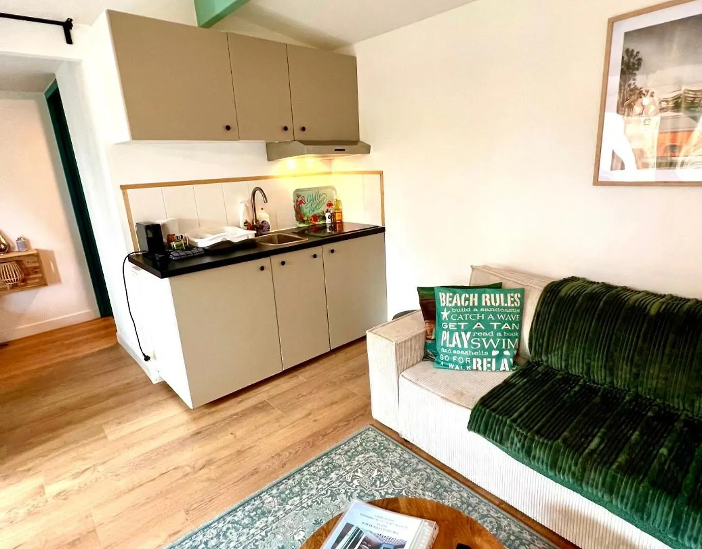 Caribbean Style Beach House With Jacuzzi & Private Garden Near Amsterdam Semesterbostad