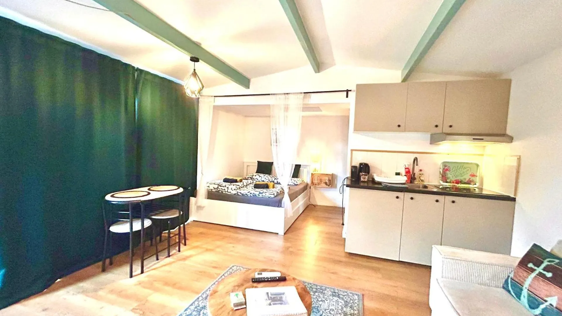 Holiday home Caribbean Style Beach House With Jacuzzi & Private Garden Near Amsterdam